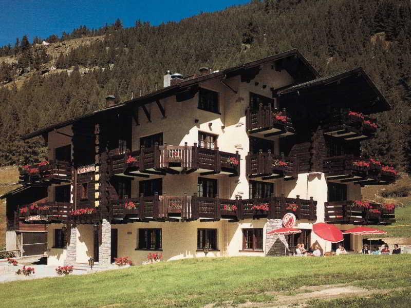 Hotel Baergsunnu Saas-Grund Eksteriør bilde