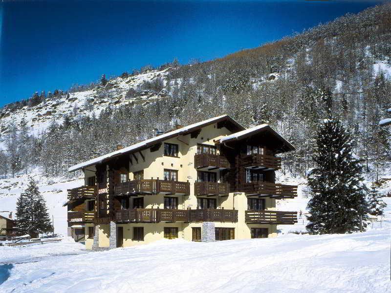 Hotel Baergsunnu Saas-Grund Eksteriør bilde